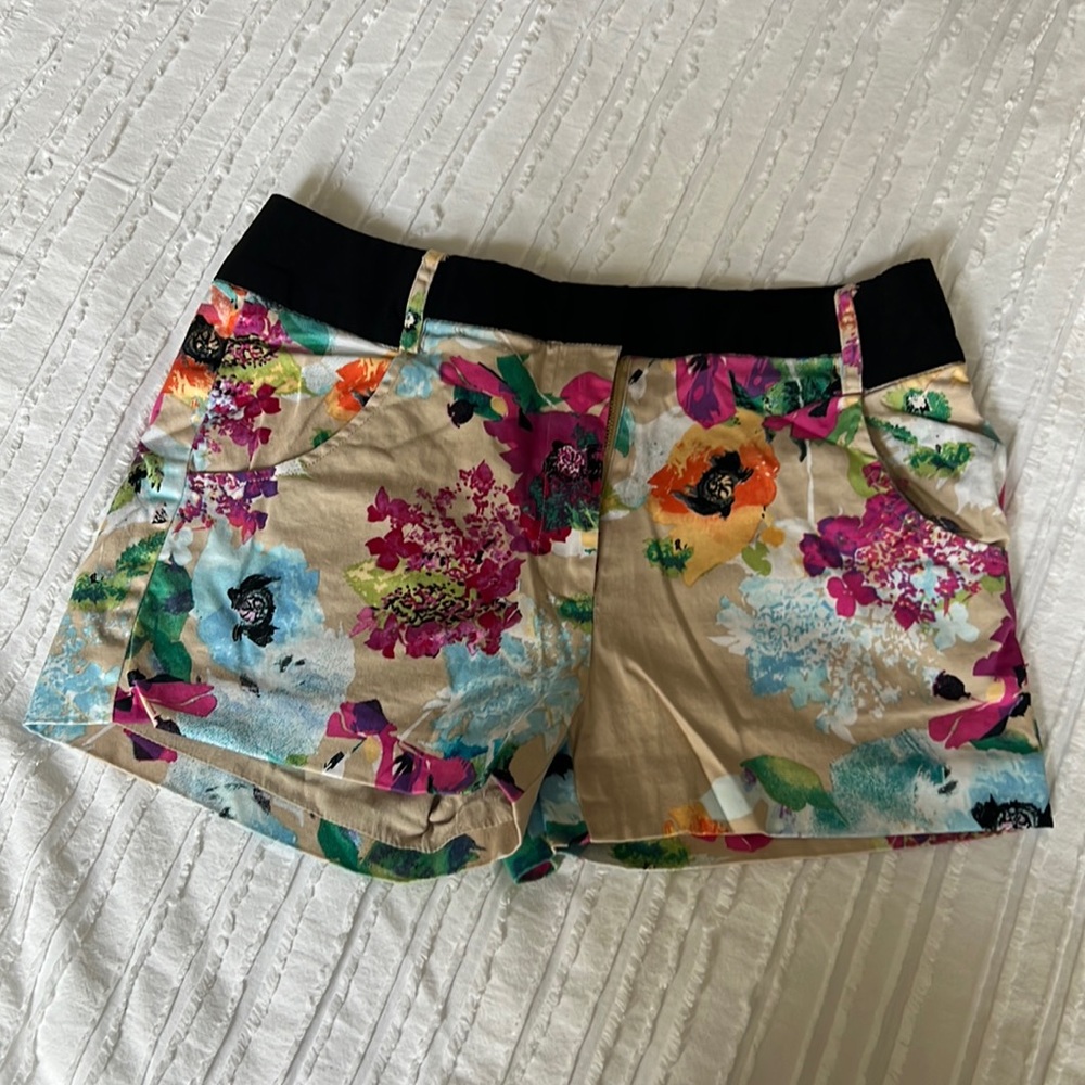 Chelsea & Violet floral shorts